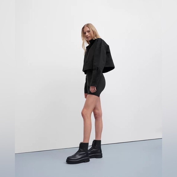 NWT - Lululemon - Glyde 2-in-1 Adaptable Jacket - Black - Medium - Picture 5 of 7